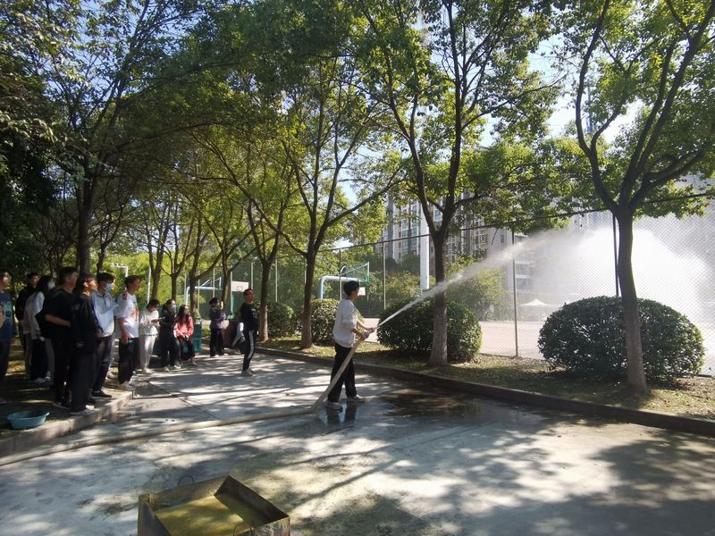 管理学院组织开展消防...