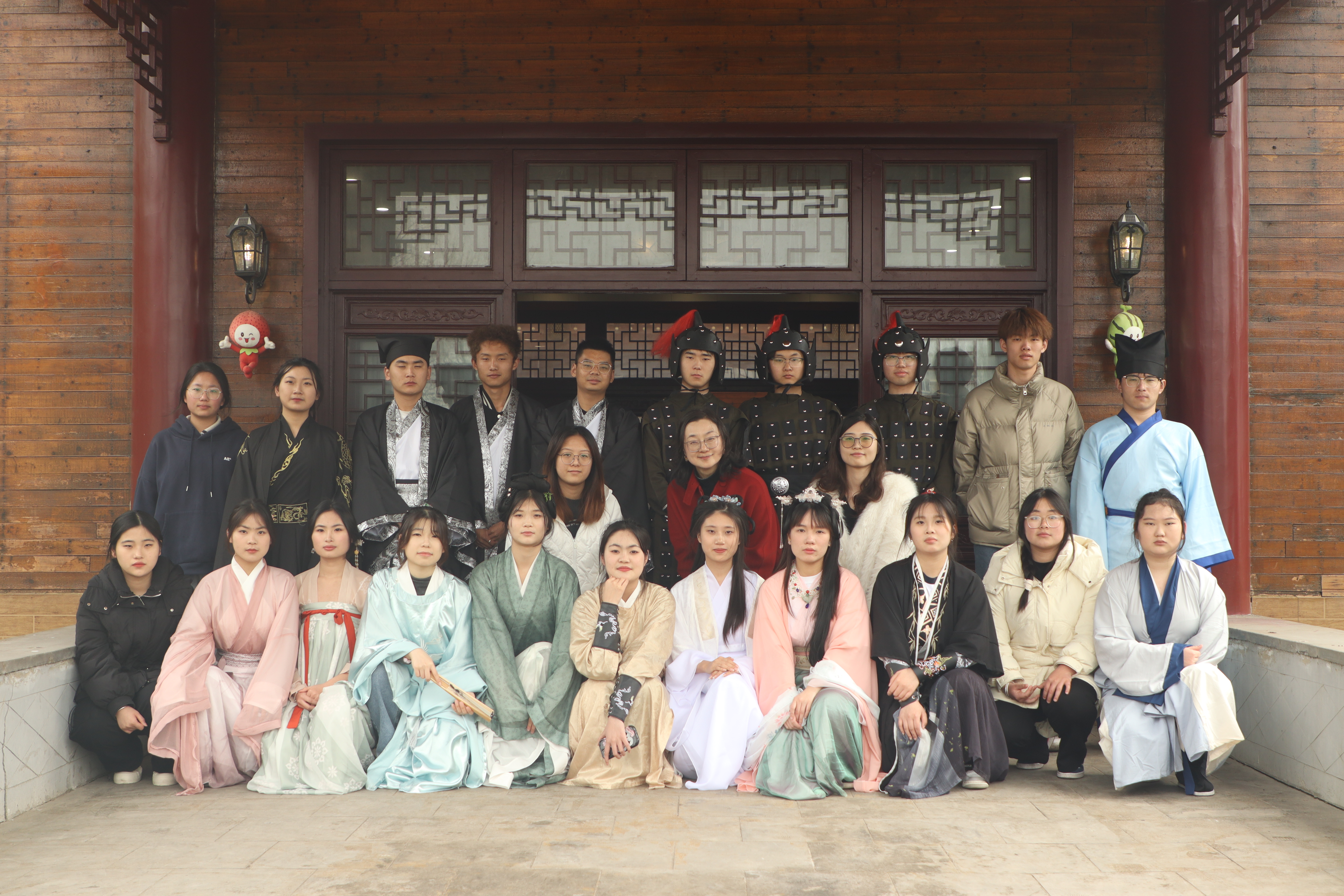 管理学院拍摄微系列电...